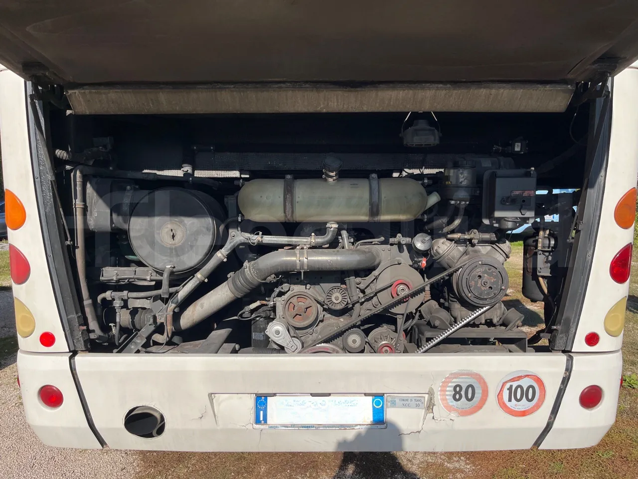 Beulas Scania Aura Scania K124 - Euro3 - 309kW - 12mt - rear hatch open