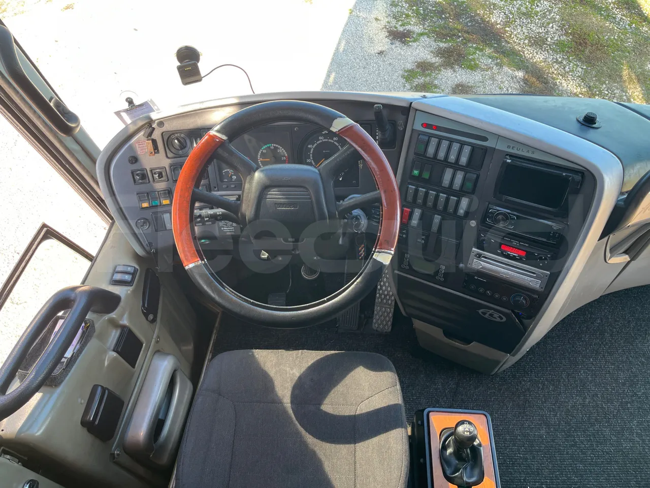 Beulas Scania Aura Scania K124 - Euro3 - 309kW - 12mt - steering wheel photo
