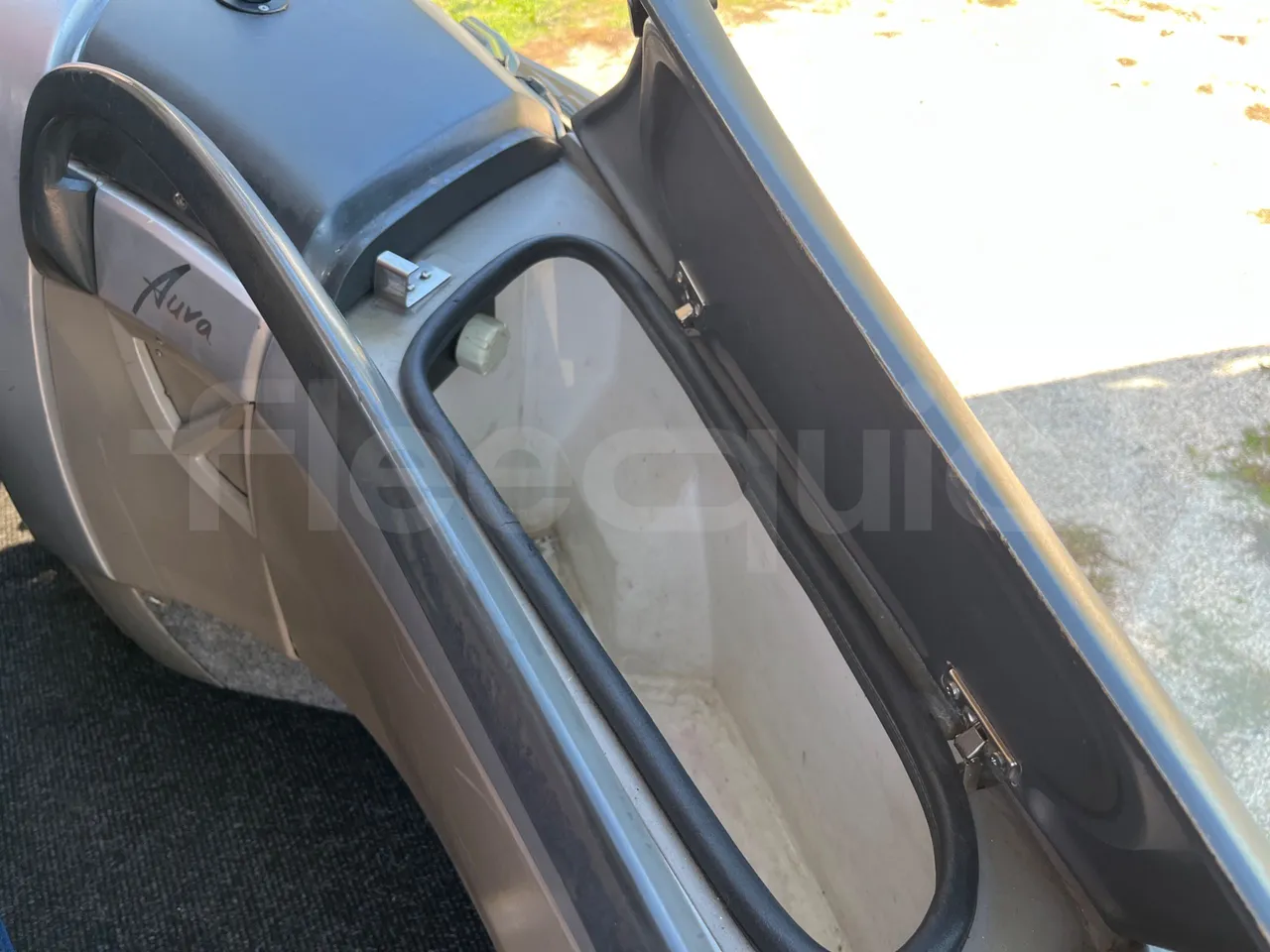 Beulas Scania Aura Scania K124 - Euro3 - 309kW - 12mt - table detail photo