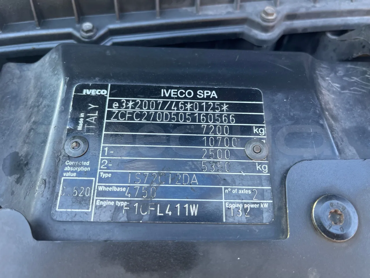 Iveco Daily CARIND - Euro6 - 132kW - 8.400mt - engine plate photo
