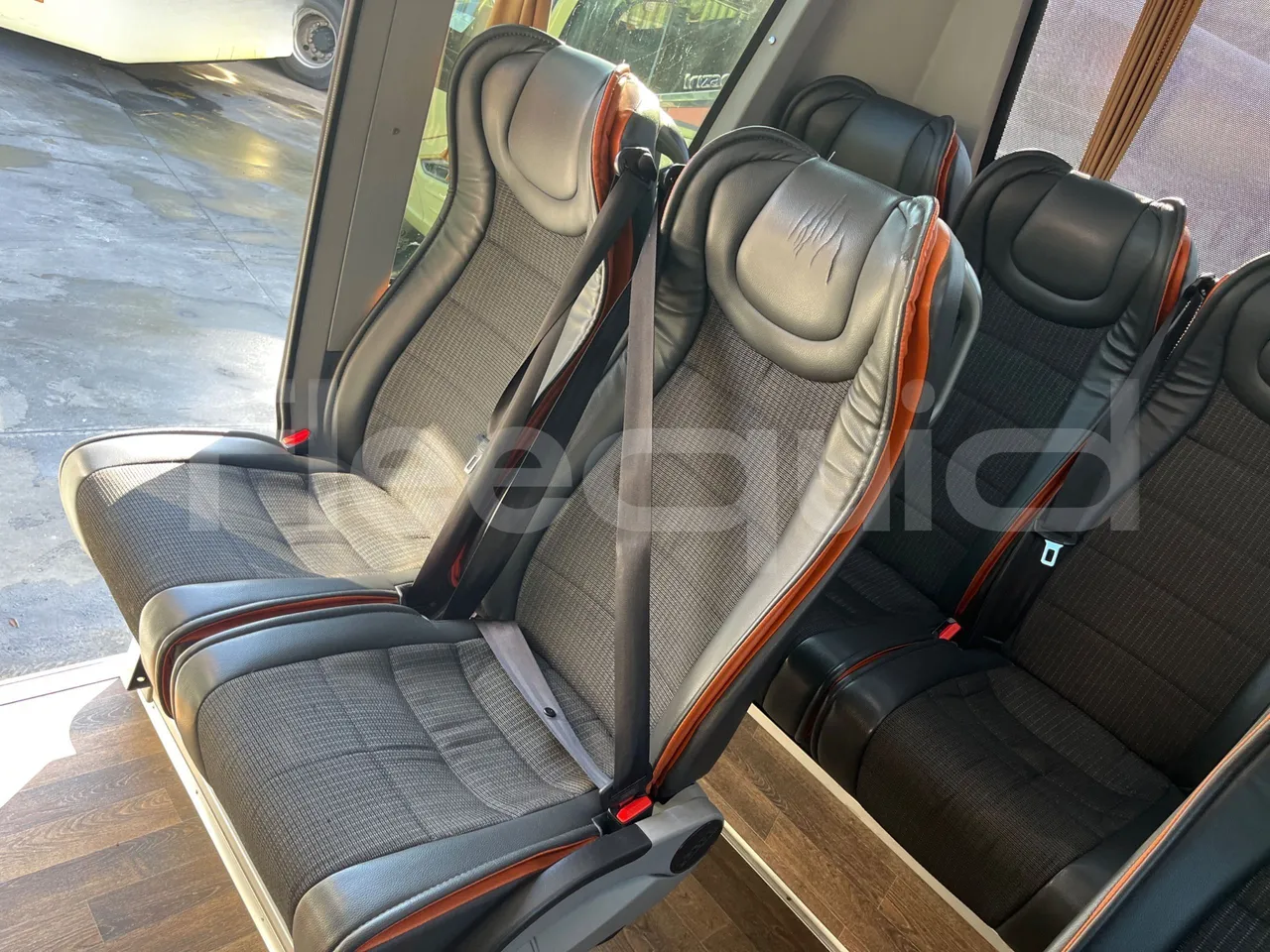 Iveco Daily CARIND - Euro6 - 132kW - 8.400mt - central seat safety belt