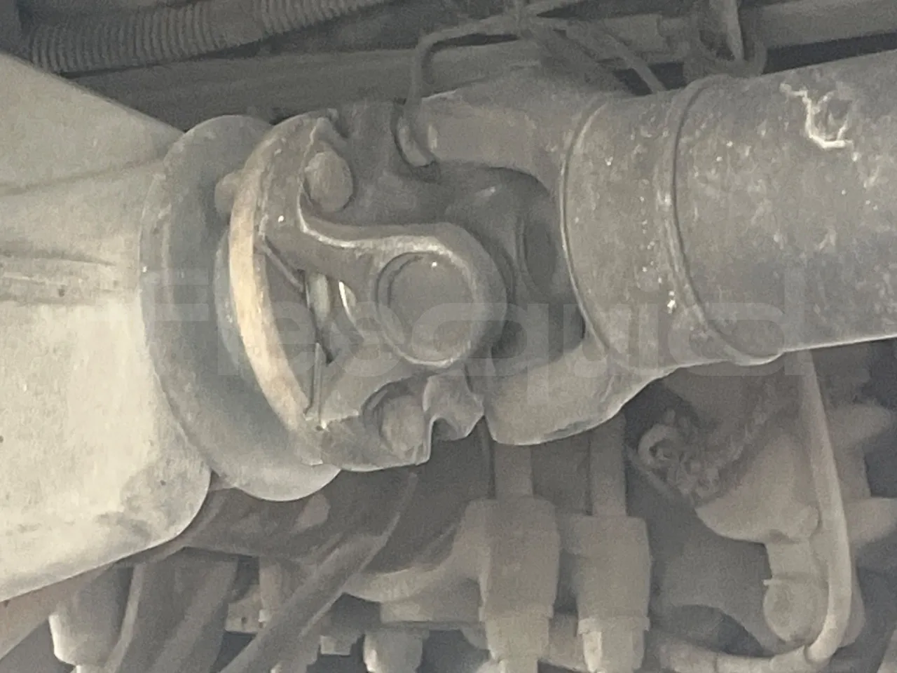 Iveco Daily CARIND - Euro6 - 132kW - 8.400mt - driveshaft photo