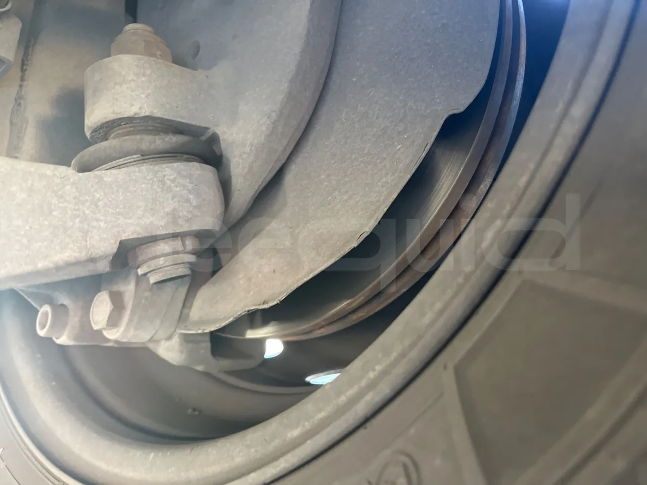 Iveco Daily CARIND - Euro6 - 132kW - 8.400mt - front discs left