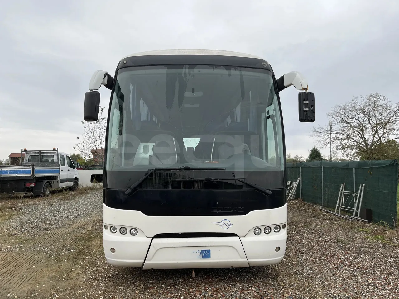 Neoplan P22 N 2216/3 SHDL - front photo
