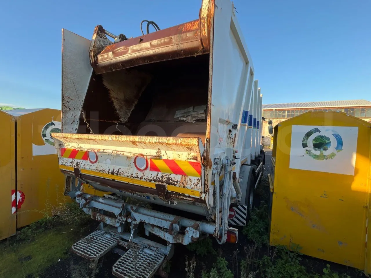 Renault V.I. 45ACA5.ED - Euro3 - 158kW - 7.558mt - 3/4 right rear doors closed