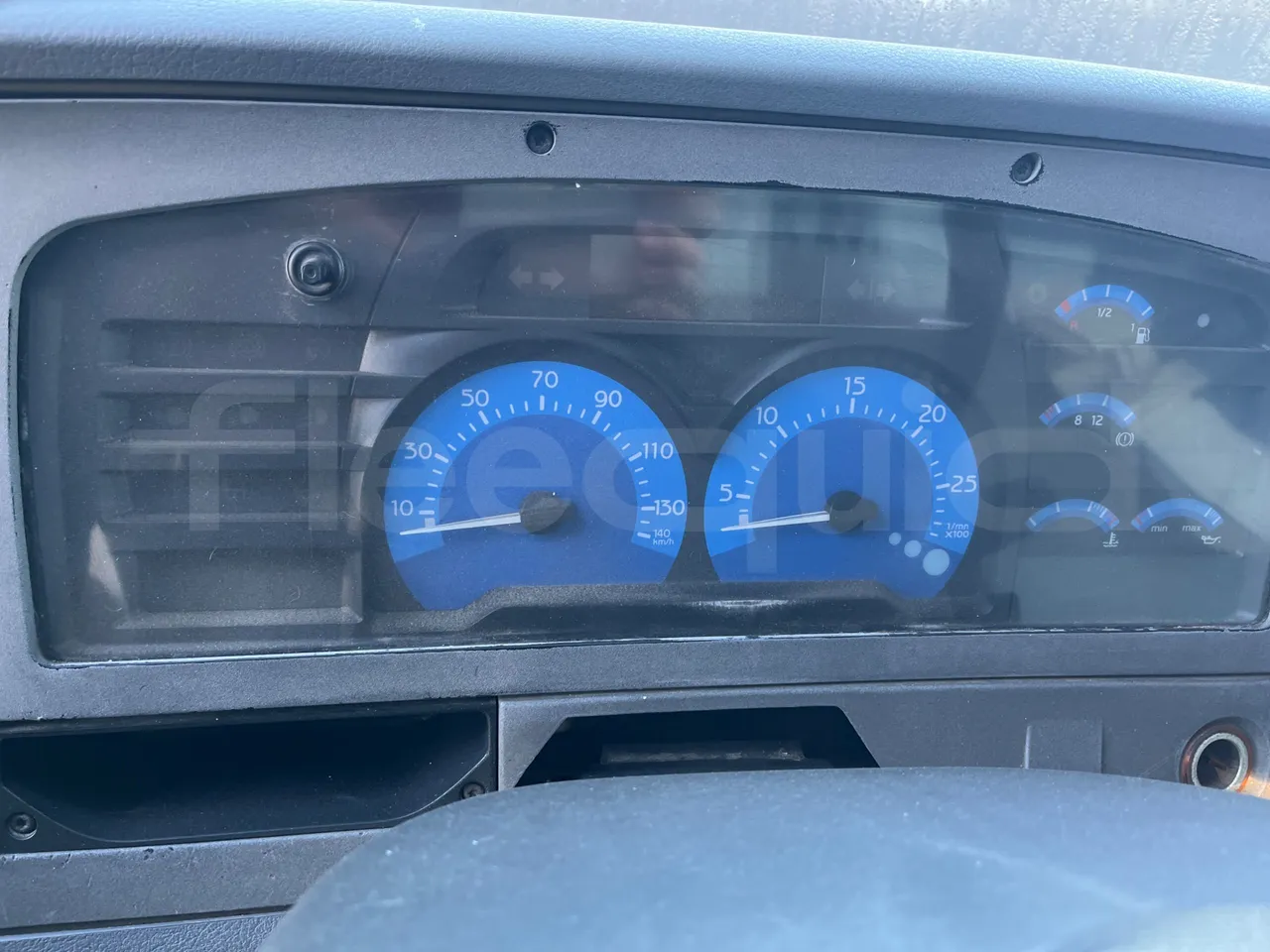 Renault V.I. 45ACA5.ED - Euro3 - 158kW - 7.558mt - dashboard lights on