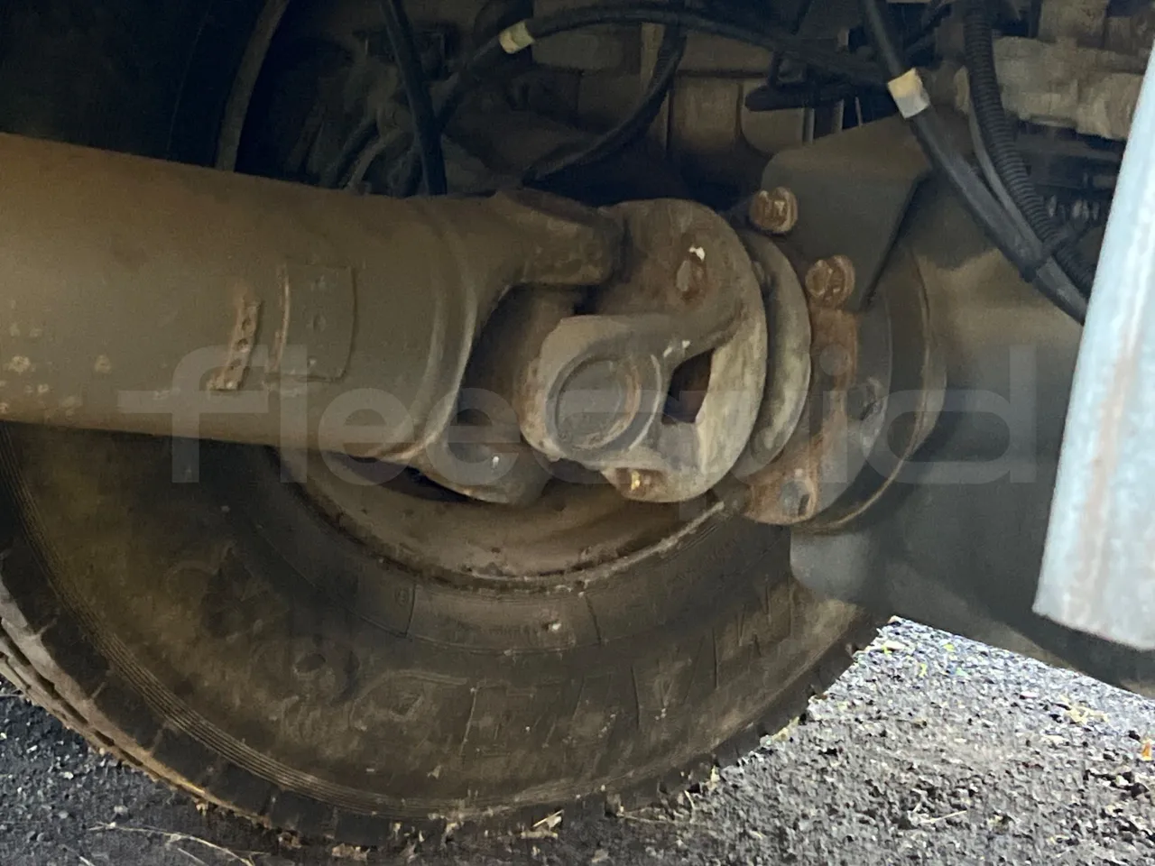 Renault V.I. 45ACA5.ED - Euro3 - 158kW - 7.558mt - driveshaft photo