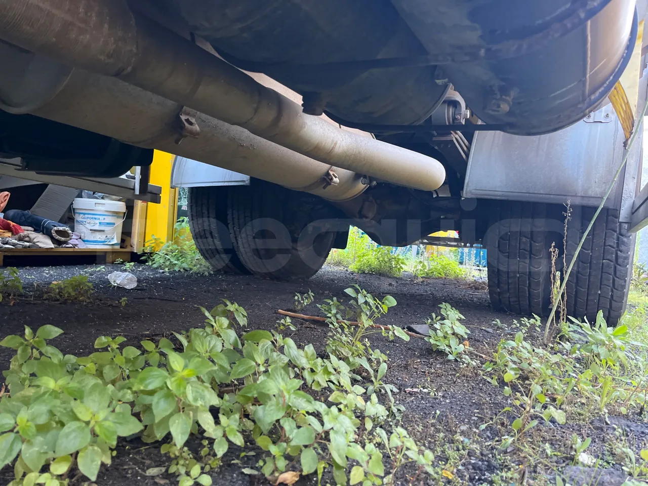 Renault V.I. 45ACA5.ED - Euro3 - 158kW - 7.558mt - central undercarriage photo