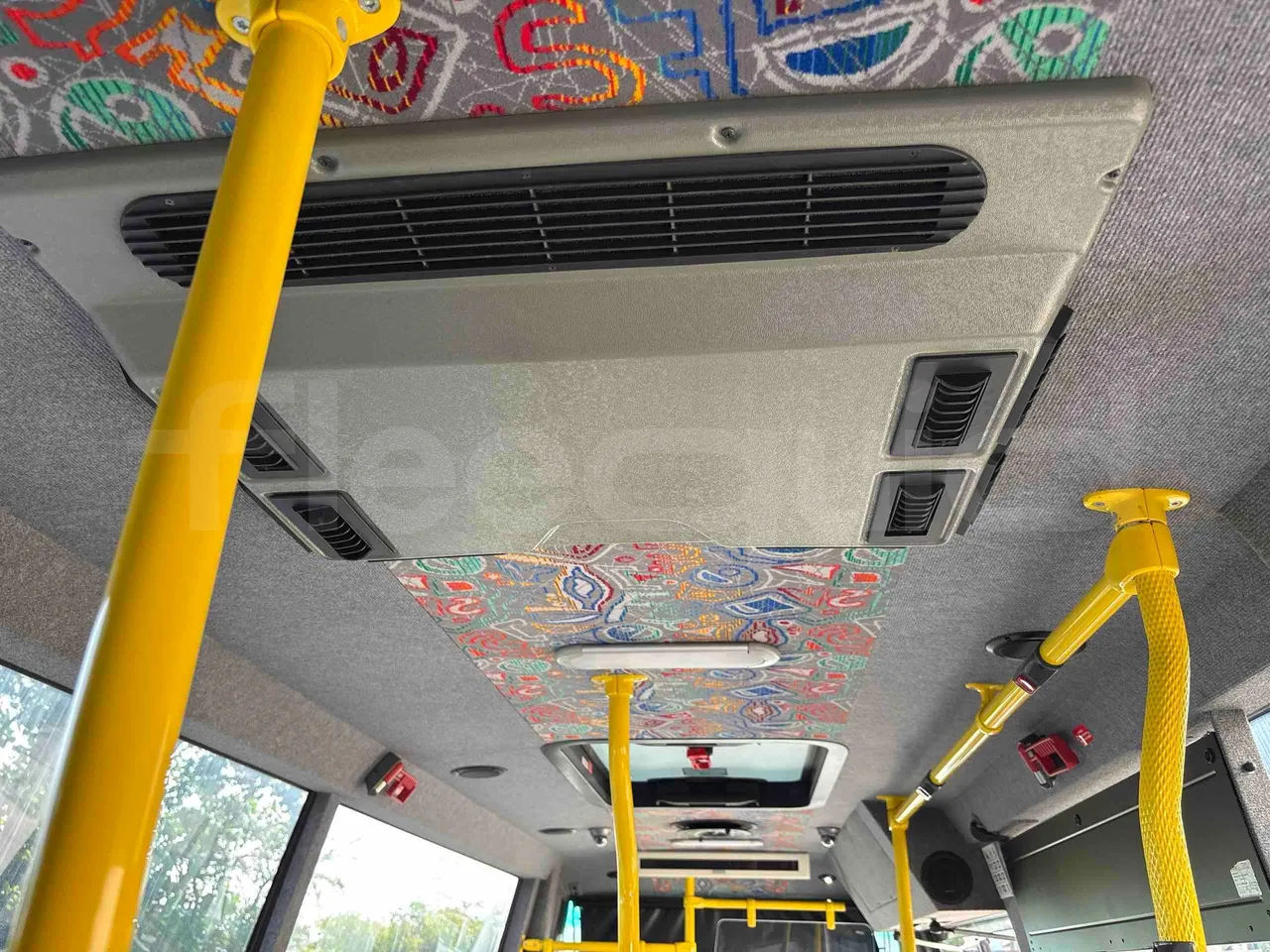 Mercedes-Benz Sprinter - overhead compartments photo