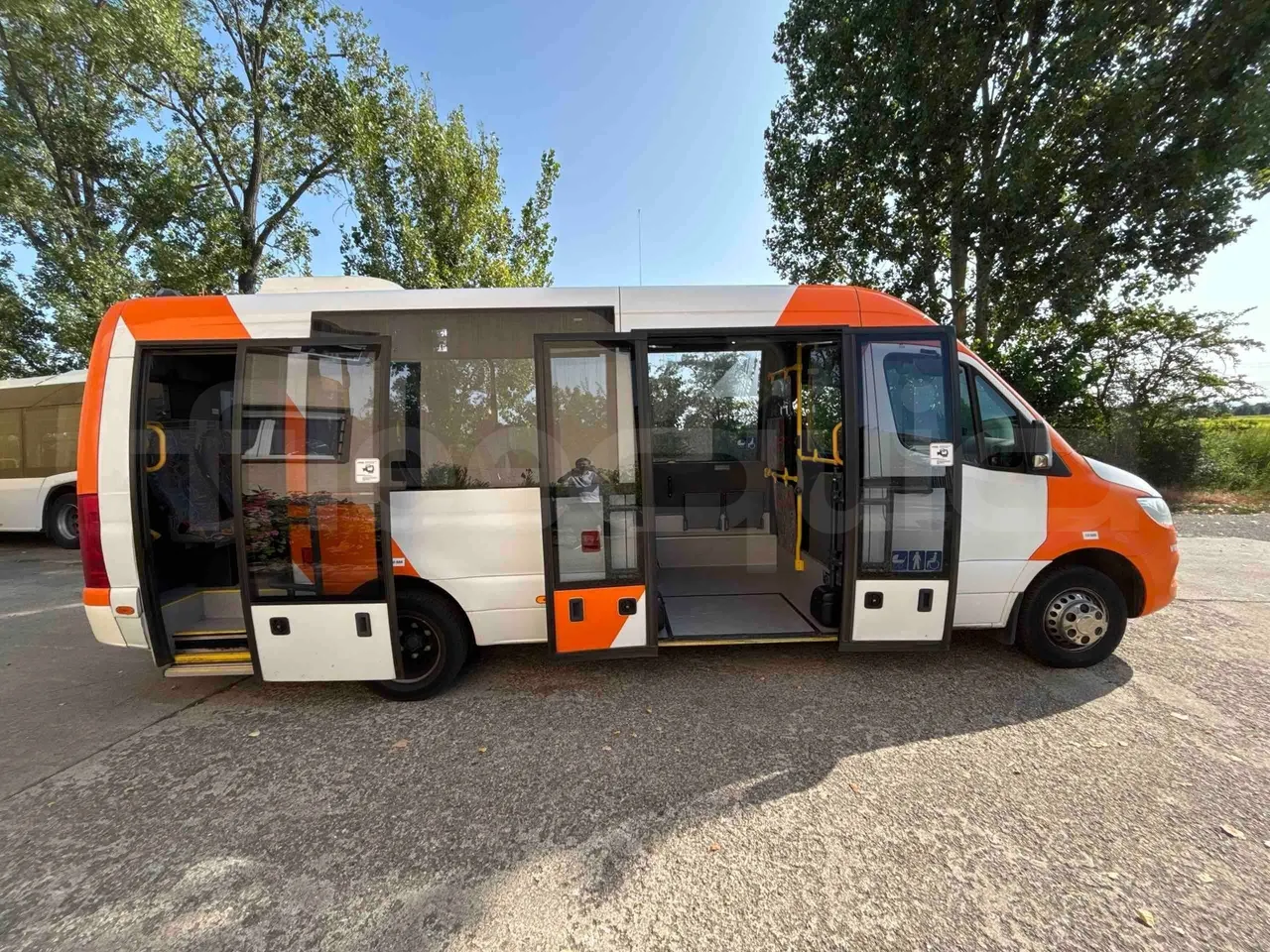 Mercedes-Benz Sprinter - right side doors open