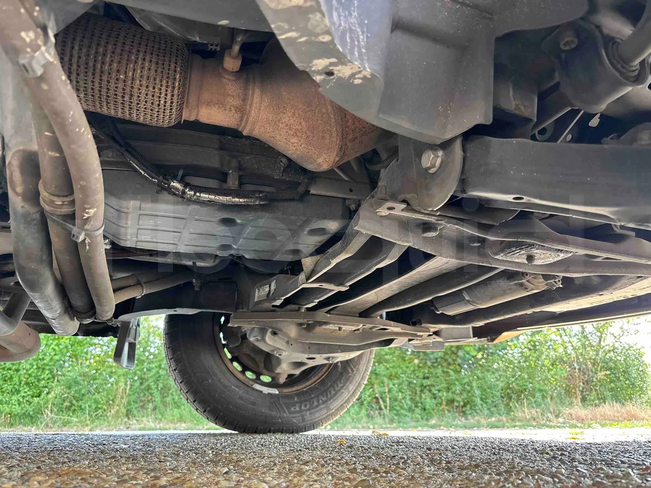 Mercedes-Benz Sprinter - front axle right side