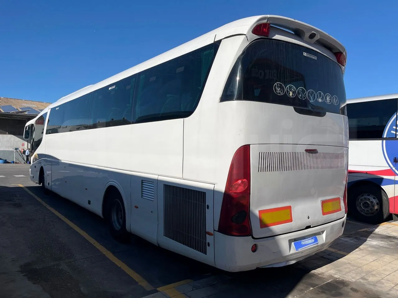 Mercedes-Benz OC 500 RF 1842 -EUR5 - 315kW -12.920m - 3/4 right rear doors closed