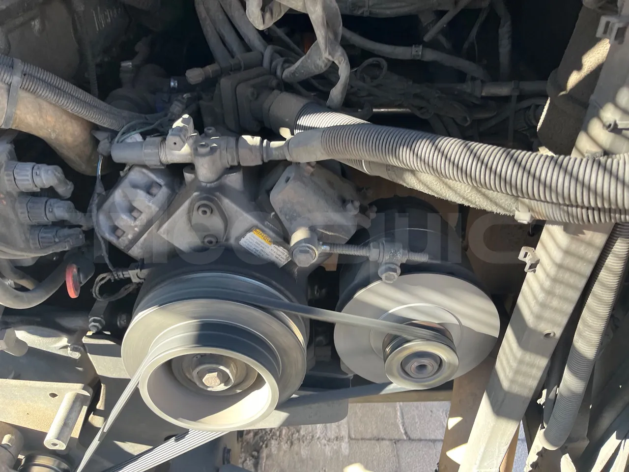 Mercedes-Benz OC 500 RF 1842 -EUR5 - 315kW -12.920m - air conditioning compressor