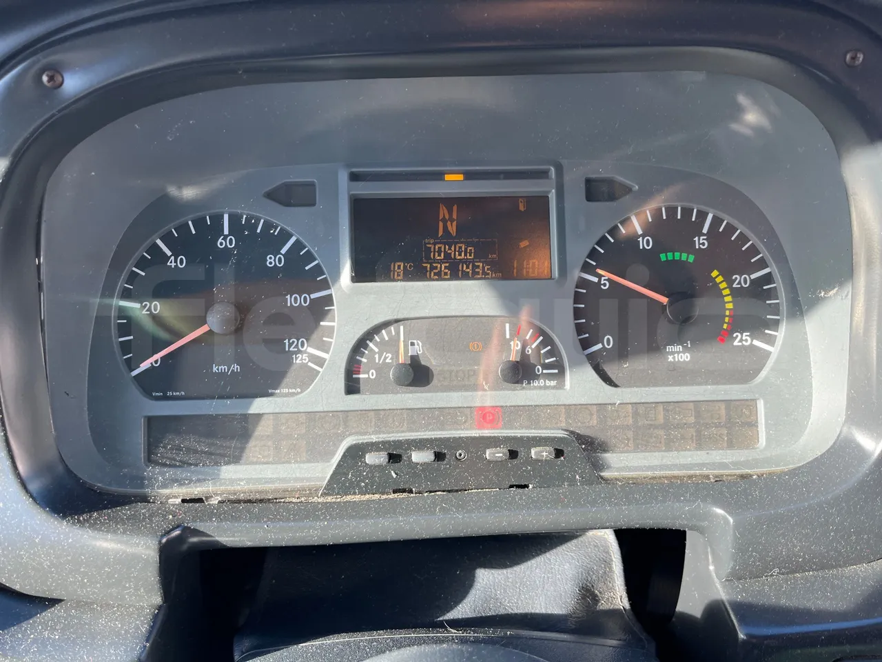 Mercedes-Benz OC 500 RF 1842 -EUR5 - 315kW -12.920m - dashboard lights on