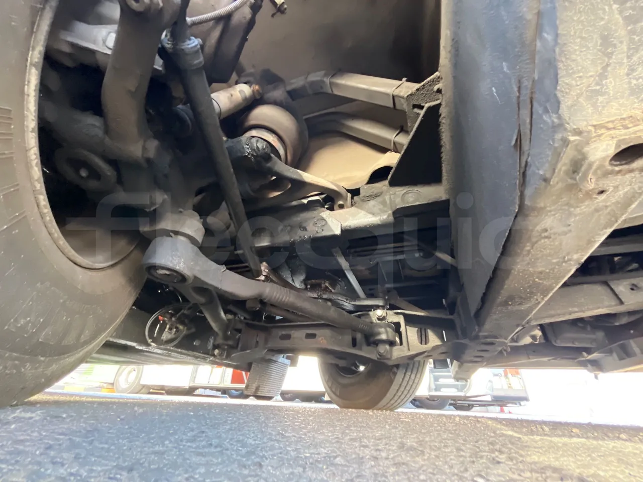 Mercedes-Benz OC 500 RF 1842 -EUR5 - 315kW -12.920m - front shock absorbers right