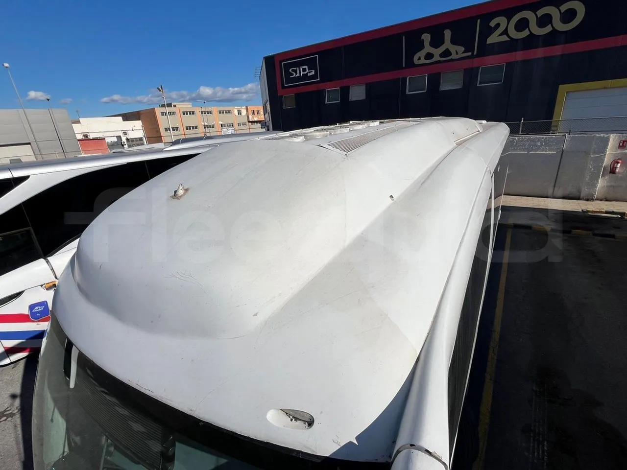 Mercedes-Benz OC 500 RF 1842 -EUR5 - 315kW -12.920m - platform open photo