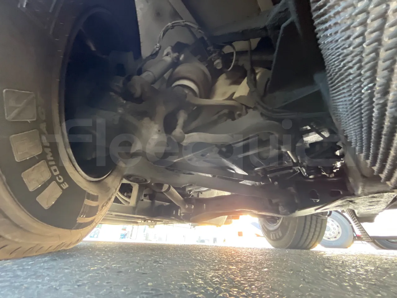 Mercedes-Benz OC 500 RF 1842 -EUR5 - 315kW -12.920m - front axle left side