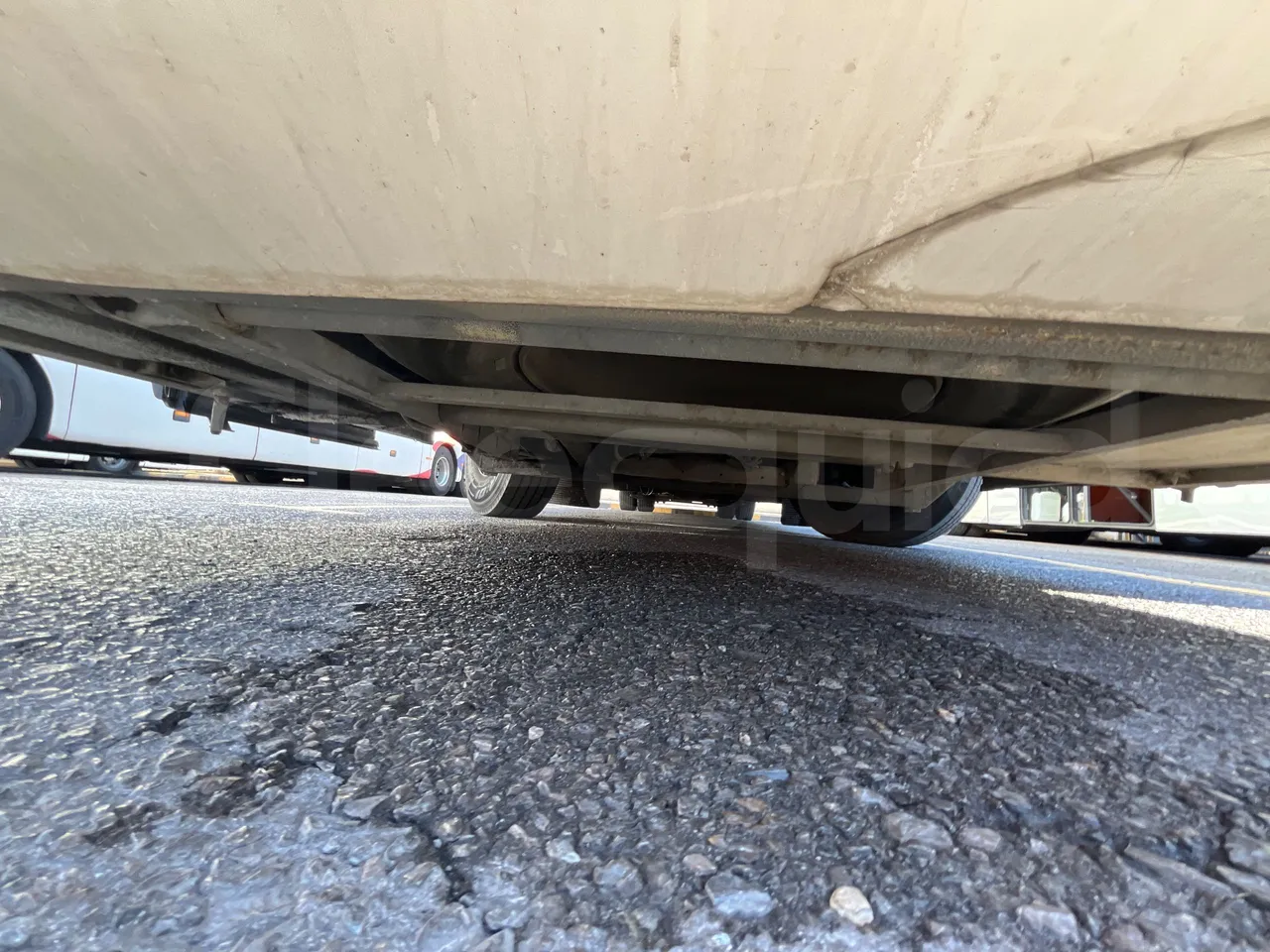 Mercedes-Benz OC 500 RF 1842 -EUR5 - 315kW -12.920m - front undercarriage from front