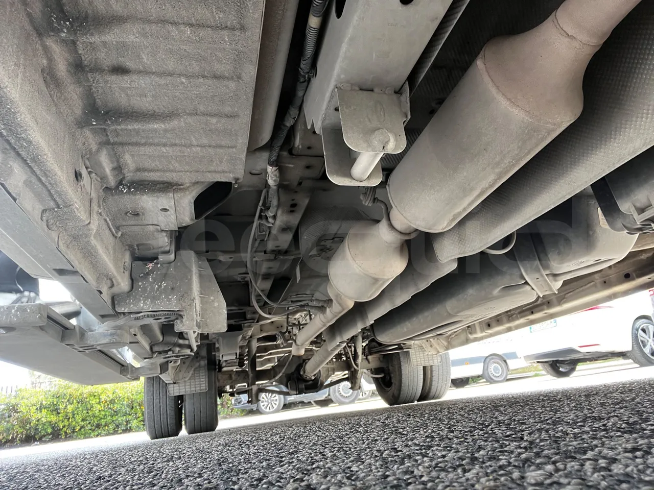 Ford Transit FBD - Euro 6 - 125 kW - 6.704 mt - central undercarriage photo