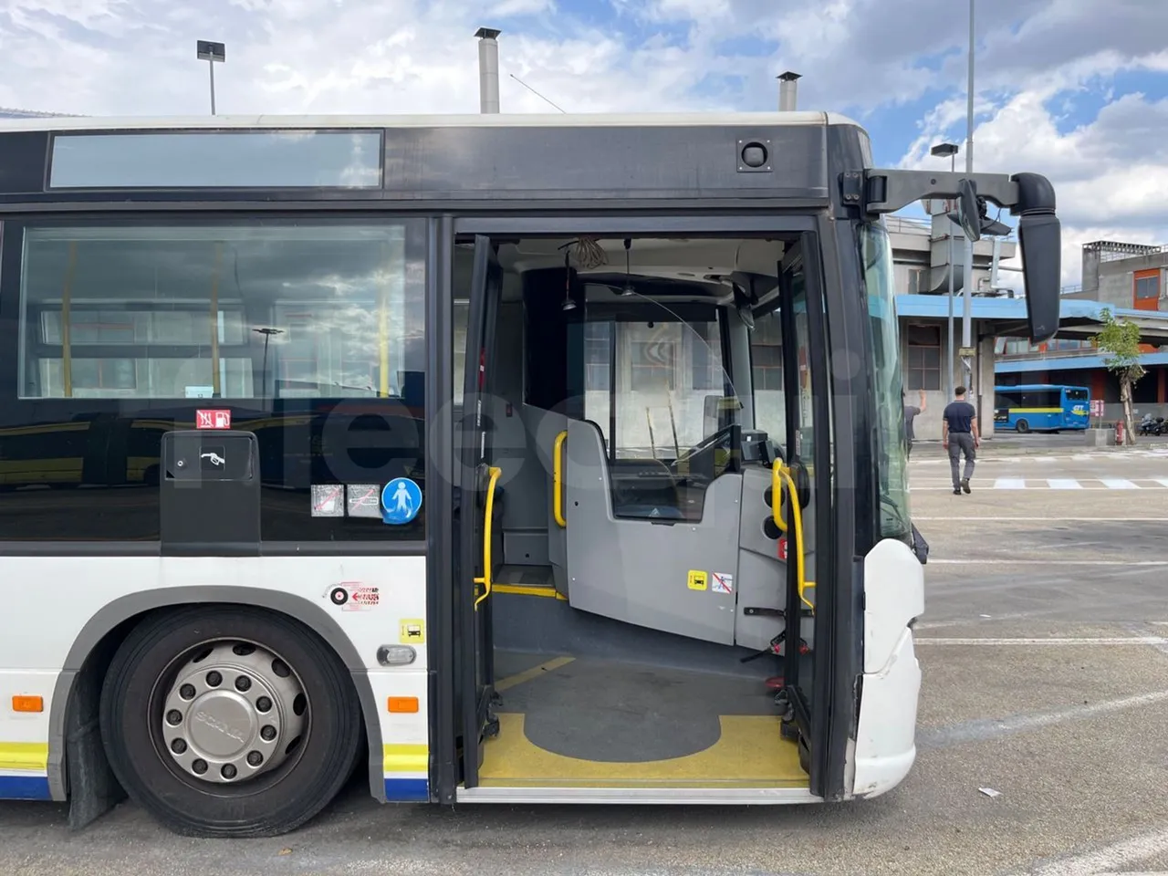 Scania Citywide LF CN 280/ Euro 6 - 206 Kw - 12 Mt - front door 1 open