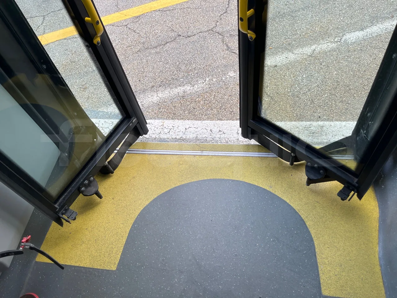 Scania Citywide LF CN 280/ Euro 6 - 206 Kw - 12 Mt - door mechanism photo