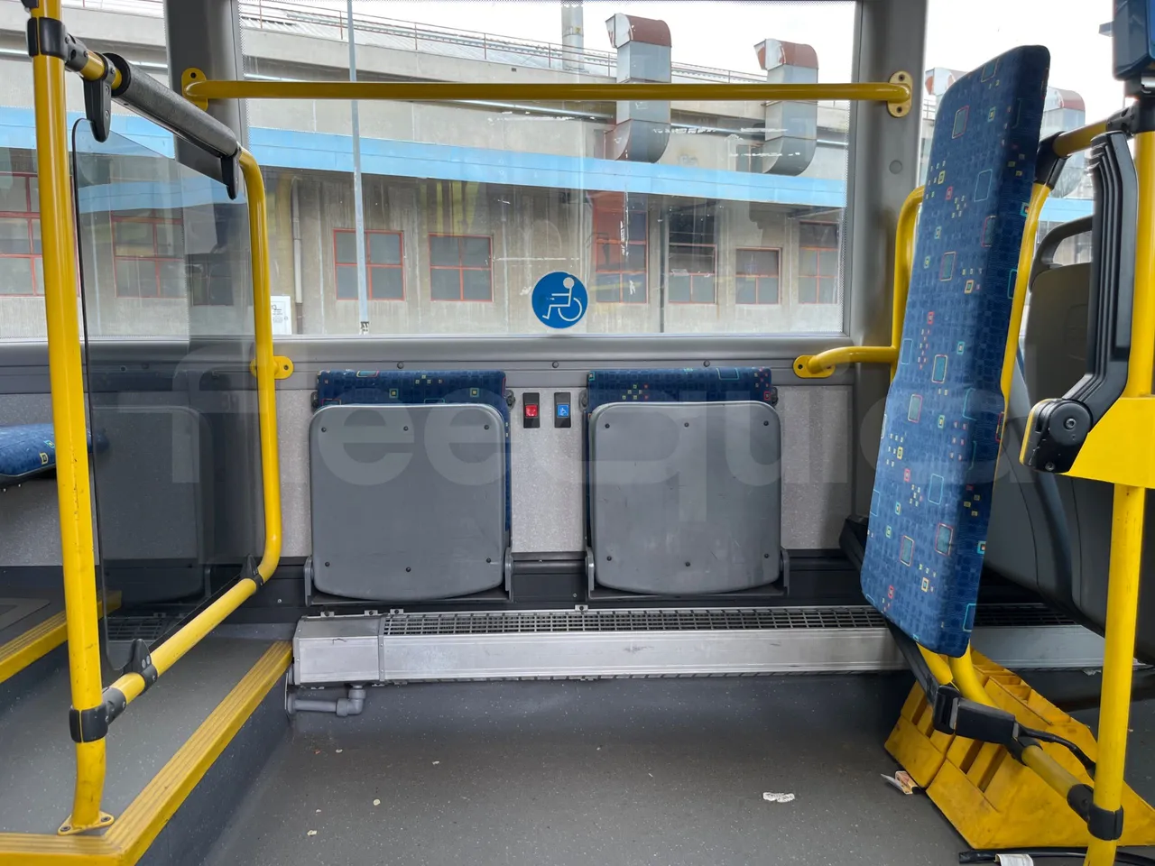 Scania Citywide LF CN 280/ Euro 6 - 206 Kw - 12 Mt - folding seat photo