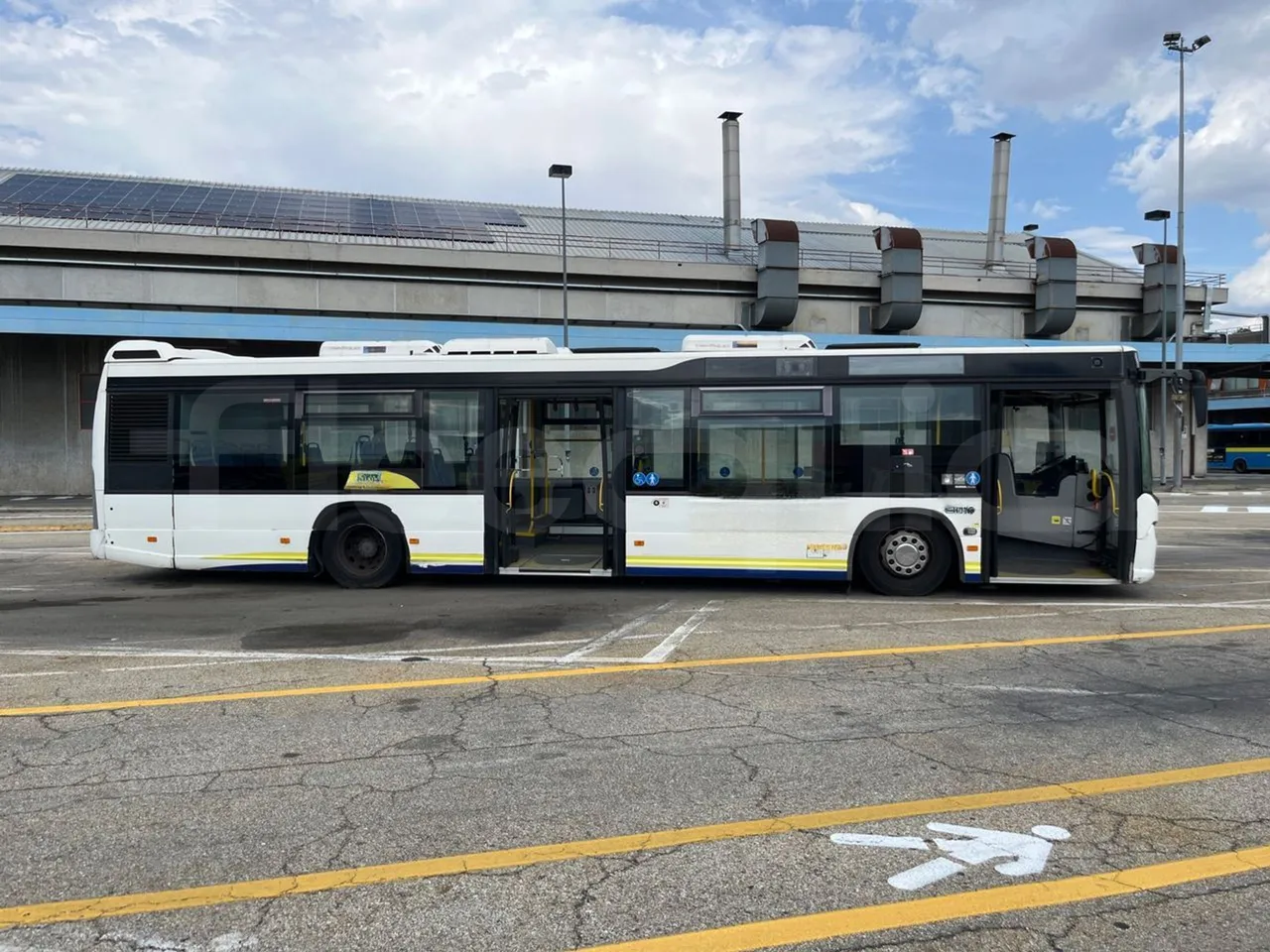 Scania Citywide LF CN 280/ Euro 6 - 206 Kw - 12 Mt - right side doors open