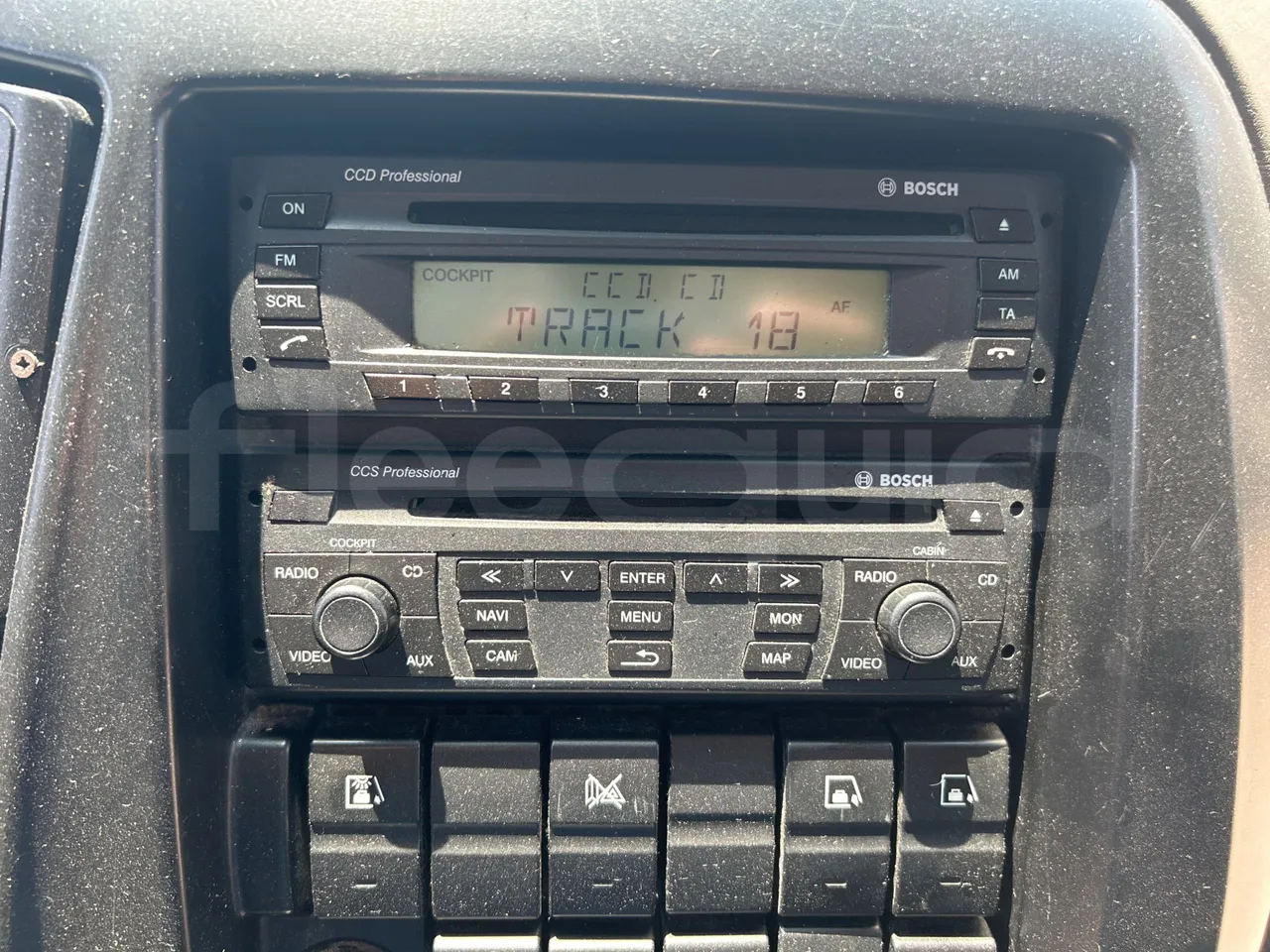 Iveco Magelys 5FR210 - radio accessories photo