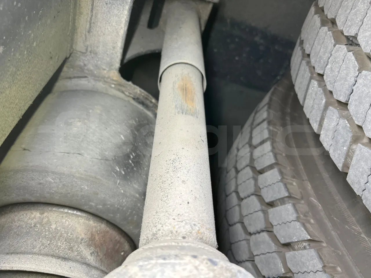 Iveco Magelys 5FR210 - axel 2 air springs 1 right