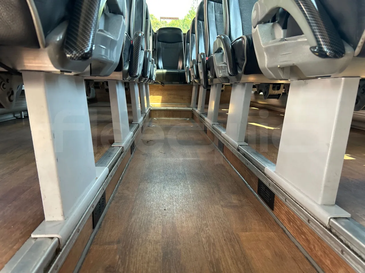 Iveco Magelys 5FR210 - seat brackets photo