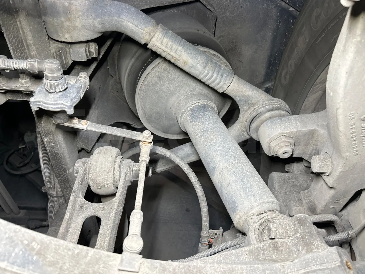 Iveco Magelys 5FR210 - front shock absorbers right