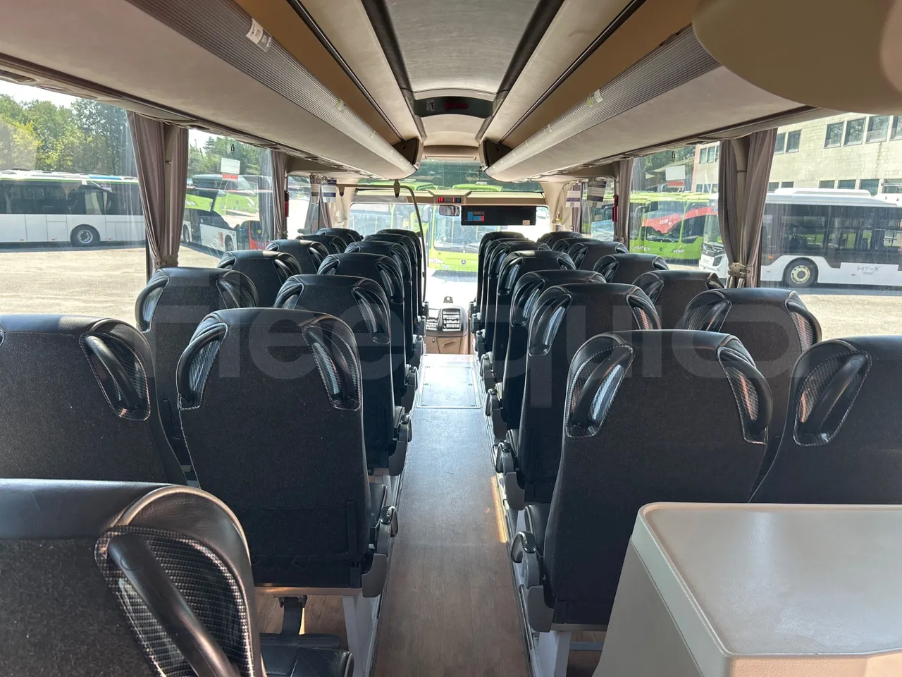 Iveco Magelys 5FR210 - forward view middle aisle