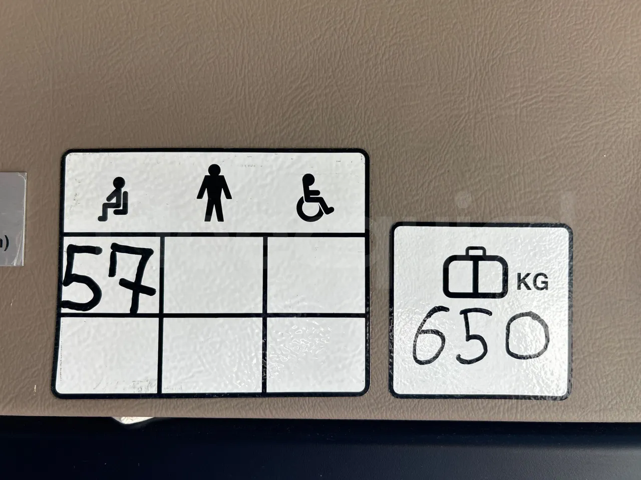 Iveco Magelys 5FR210 - seat plate photo