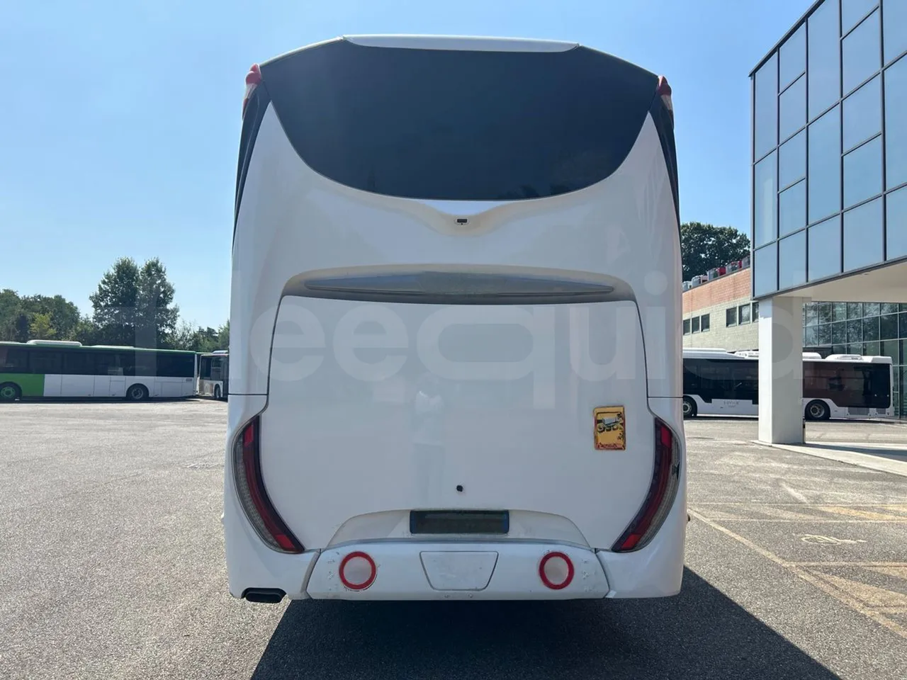 Iveco Magelys 5FR210 - rear hatch closed