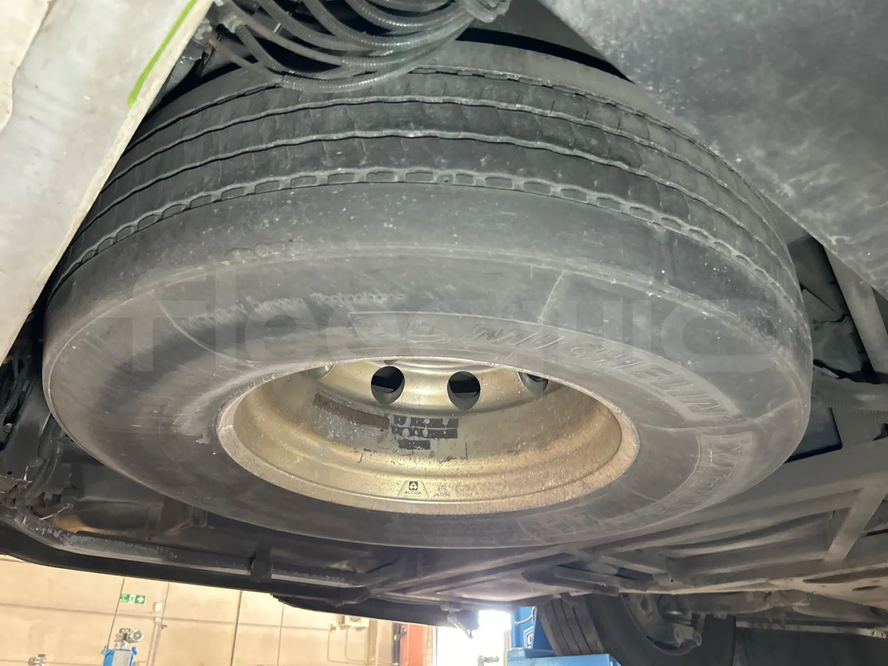 Iveco Magelys 5FR210 - spare wheel