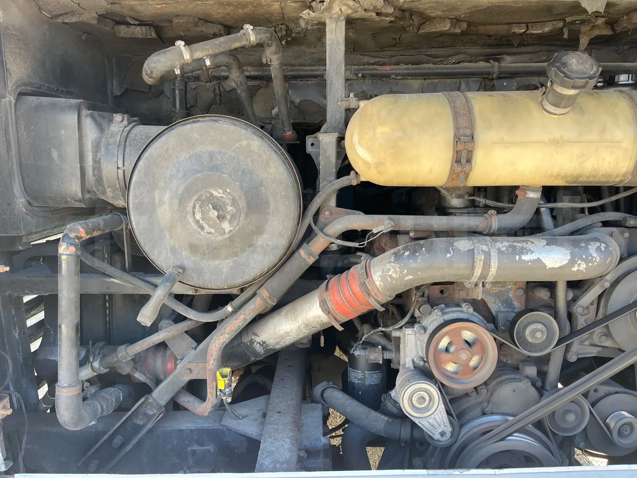 Scania Irizar Century K124EB - Euro2 - 265kW - 12.850mt - engine plate photo