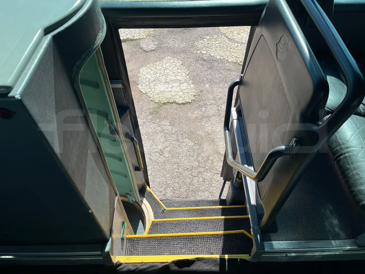 Scania Irizar Century K124EB - Euro2 - 265kW - 12.850mt - jack and driver keys