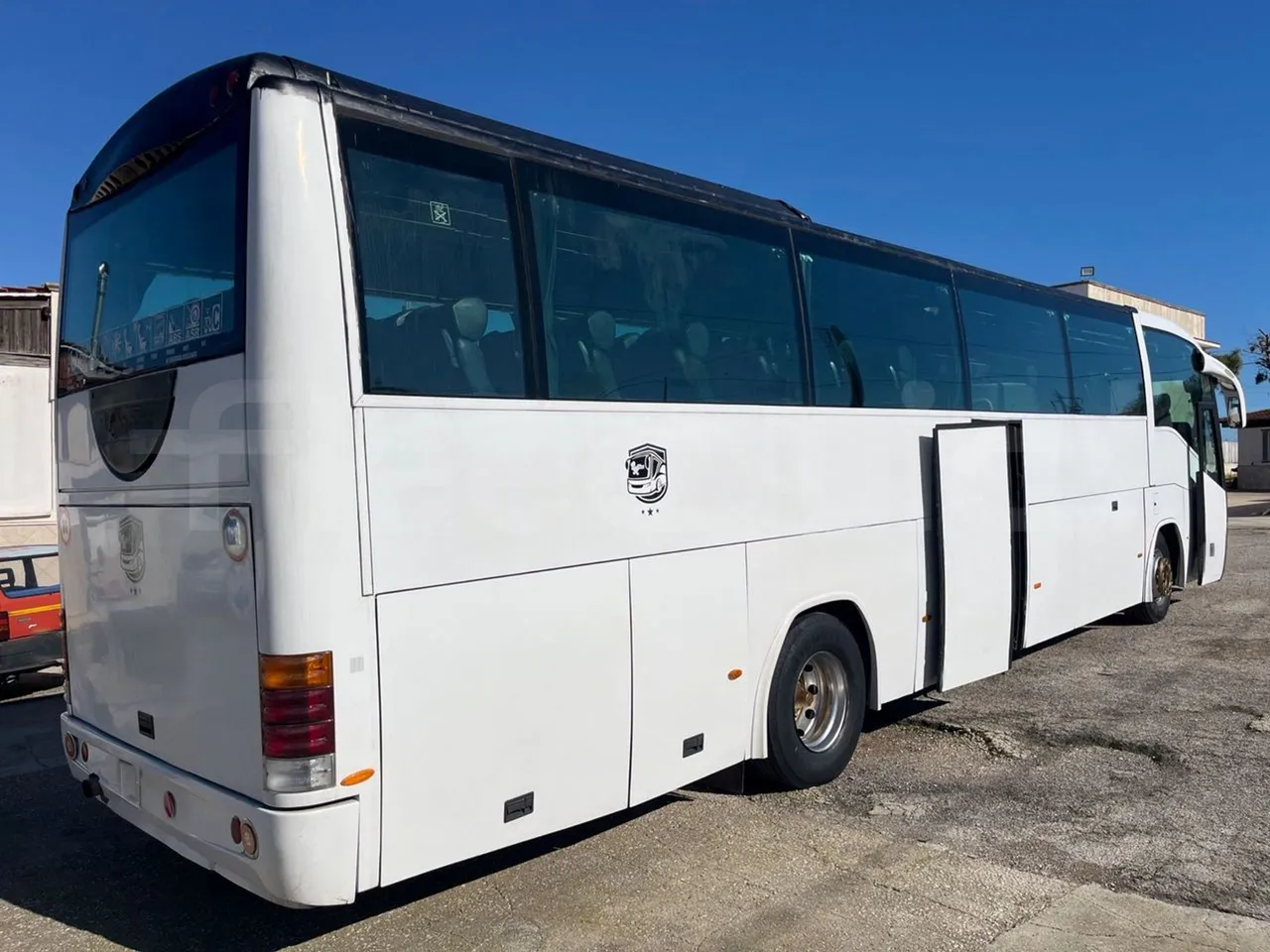Scania Irizar Century K124EB - Euro2 - 265kW - 12.850mt - 3/4 right rear doors open