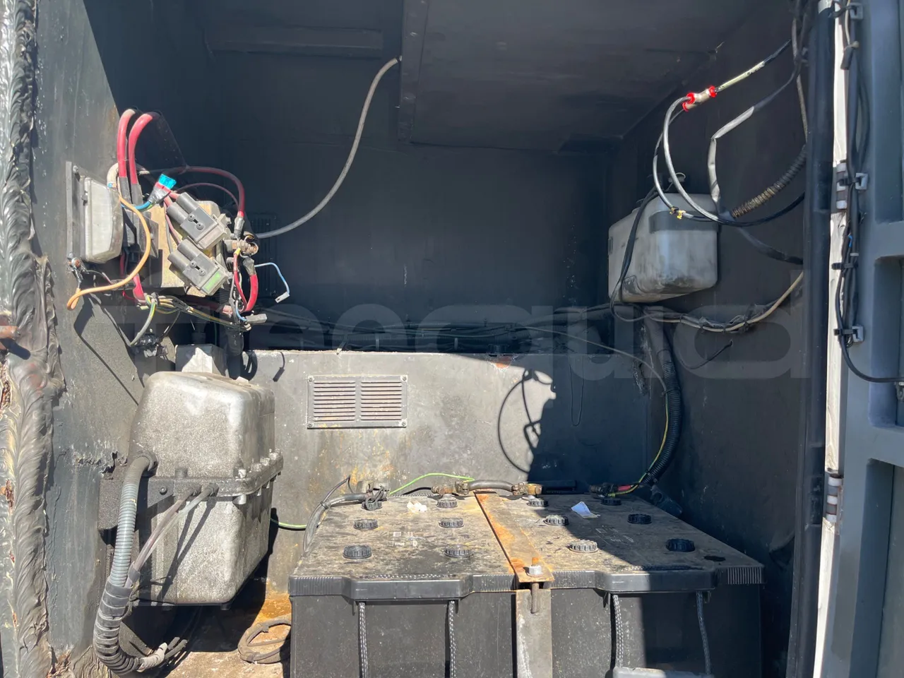 Scania Irizar Century K124EB - Euro2 - 265kW - 12.850mt - external compartments photo