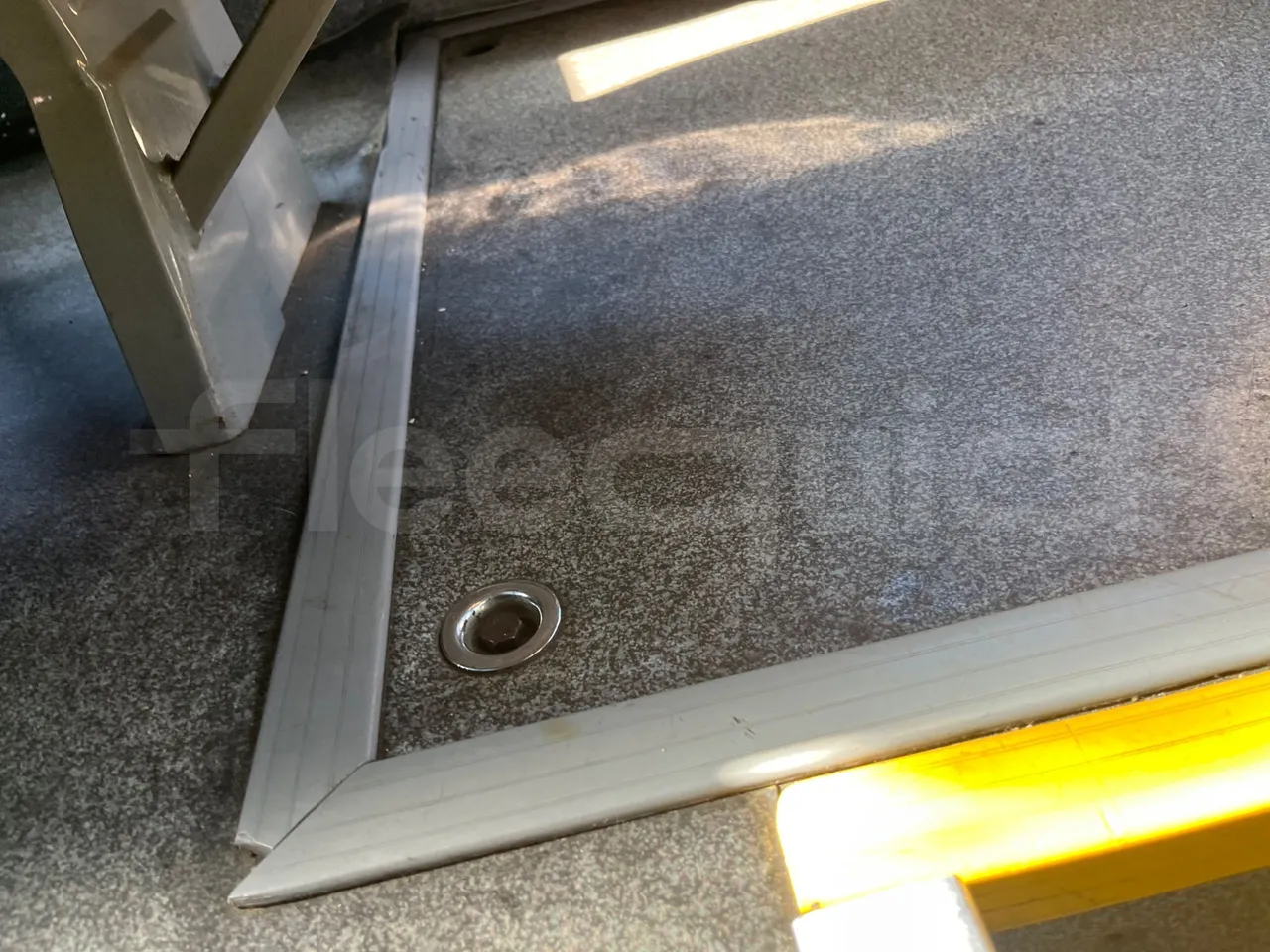 Scania Irizar Century K124EB - Euro2 - 265kW - 12.850mt - floor hatches photo