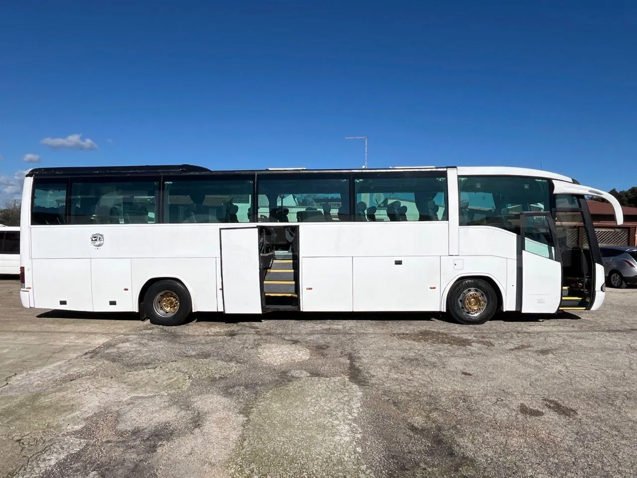 Scania Irizar Century K124EB - Euro2 - 265kW - 12.850mt - right side doors open