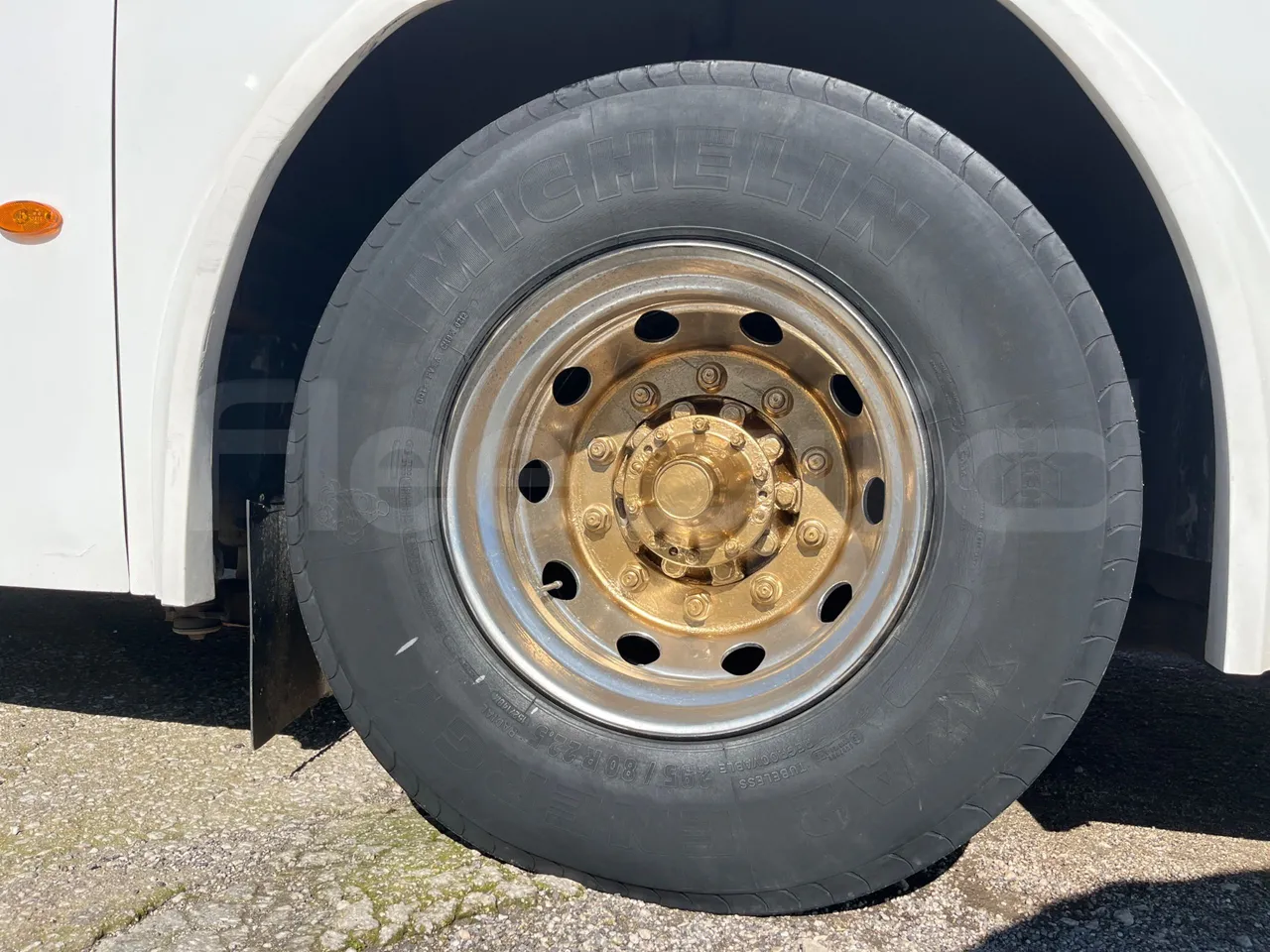 Scania Irizar Century K124EB - Euro2 - 265kW - 12.850mt - rear left tire photo