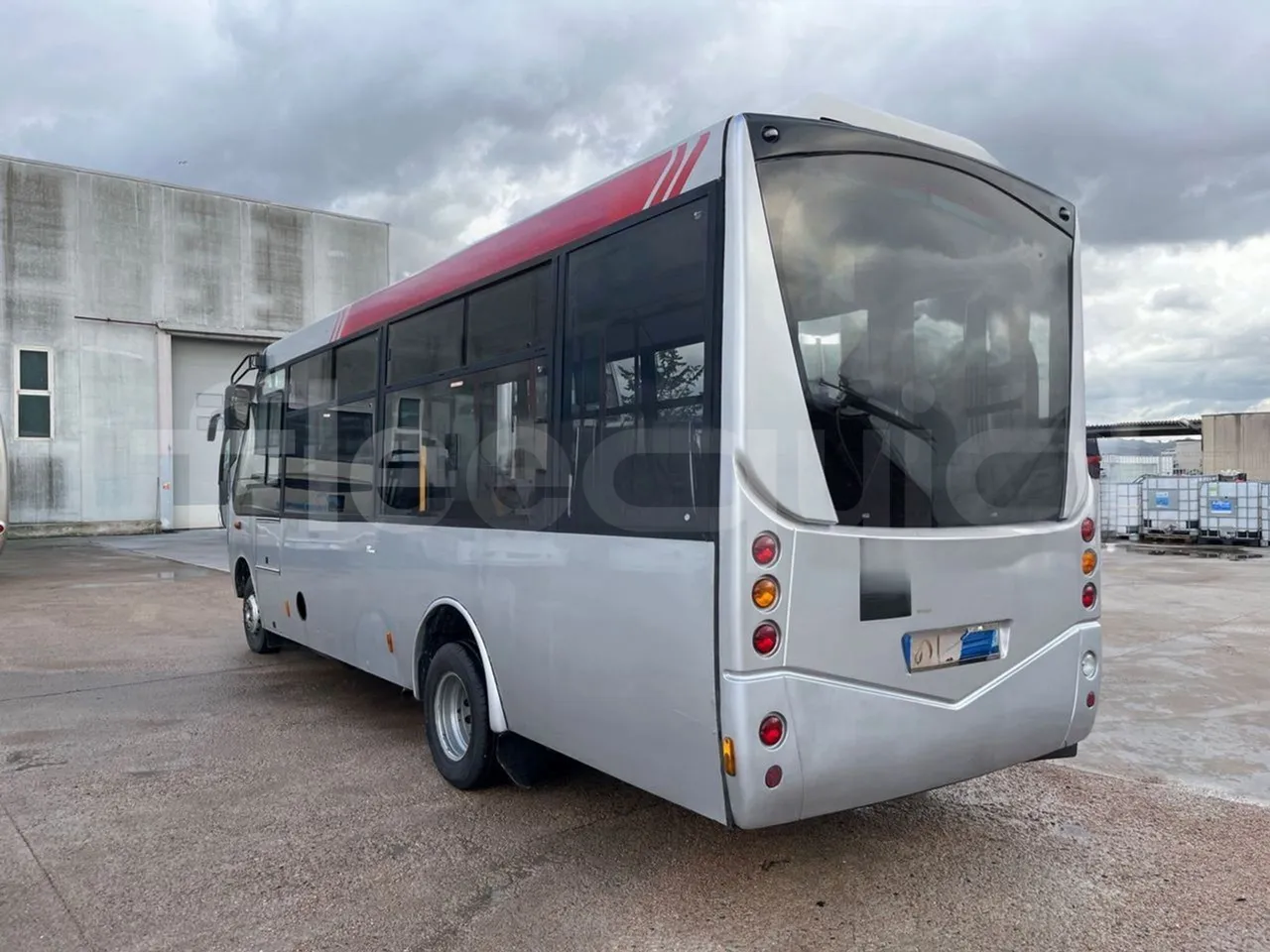 Iveco Cacciamali 65C/E4 - Euro 4 - 130 kW - 7.430 mt - 3/4 left rear side