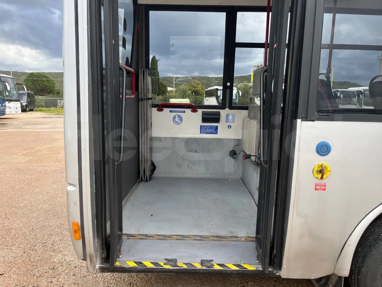 Iveco Cacciamali 65C/E4 - Euro 4 - 130 kW - 7.430 mt - disabled area photo