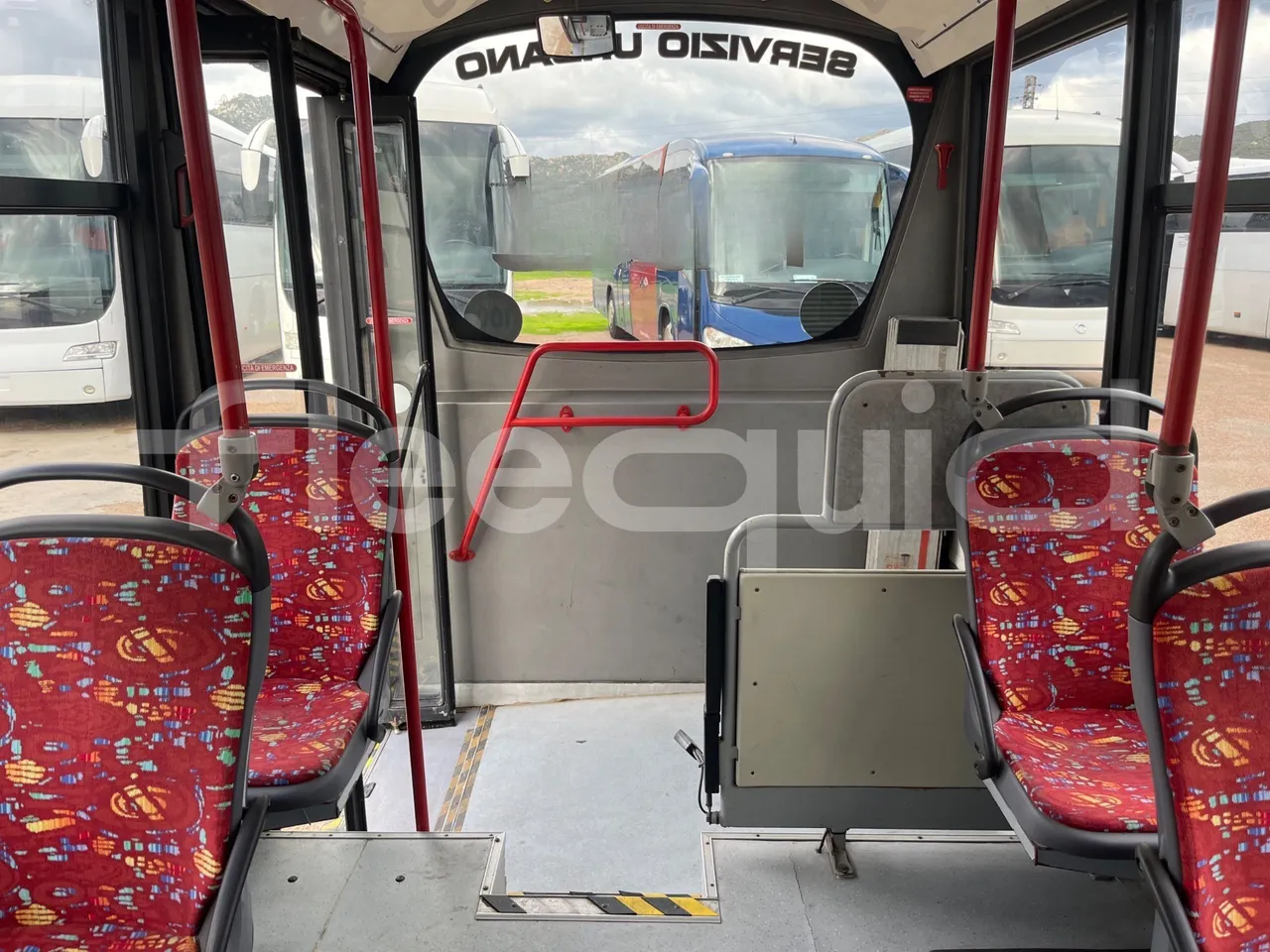 Iveco Cacciamali 65C/E4 - Euro 4 - 130 kW - 7.430 mt - reverse view middle aisle