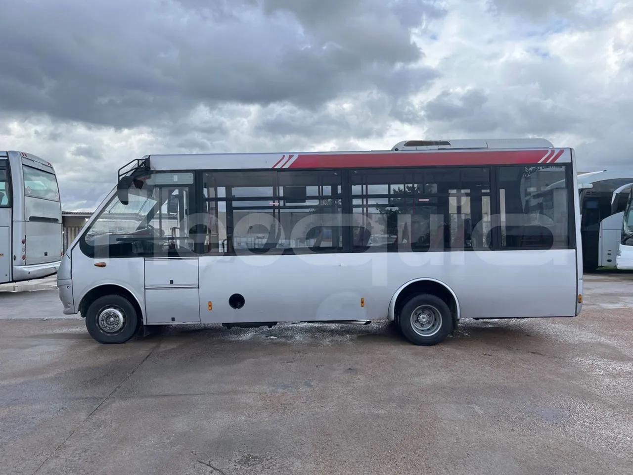 Iveco Cacciamali 65C/E4 - Euro 4 - 130 kW - 7.430 mt - left side photo