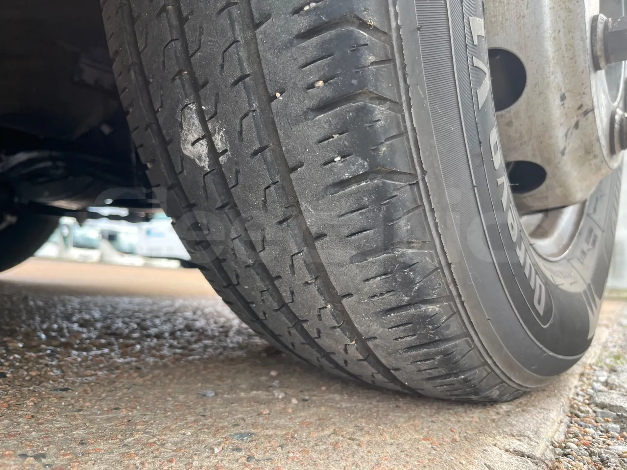 Iveco Cacciamali 65C/E4 - Euro 4 - 130 kW - 7.430 mt - rear left tire photo