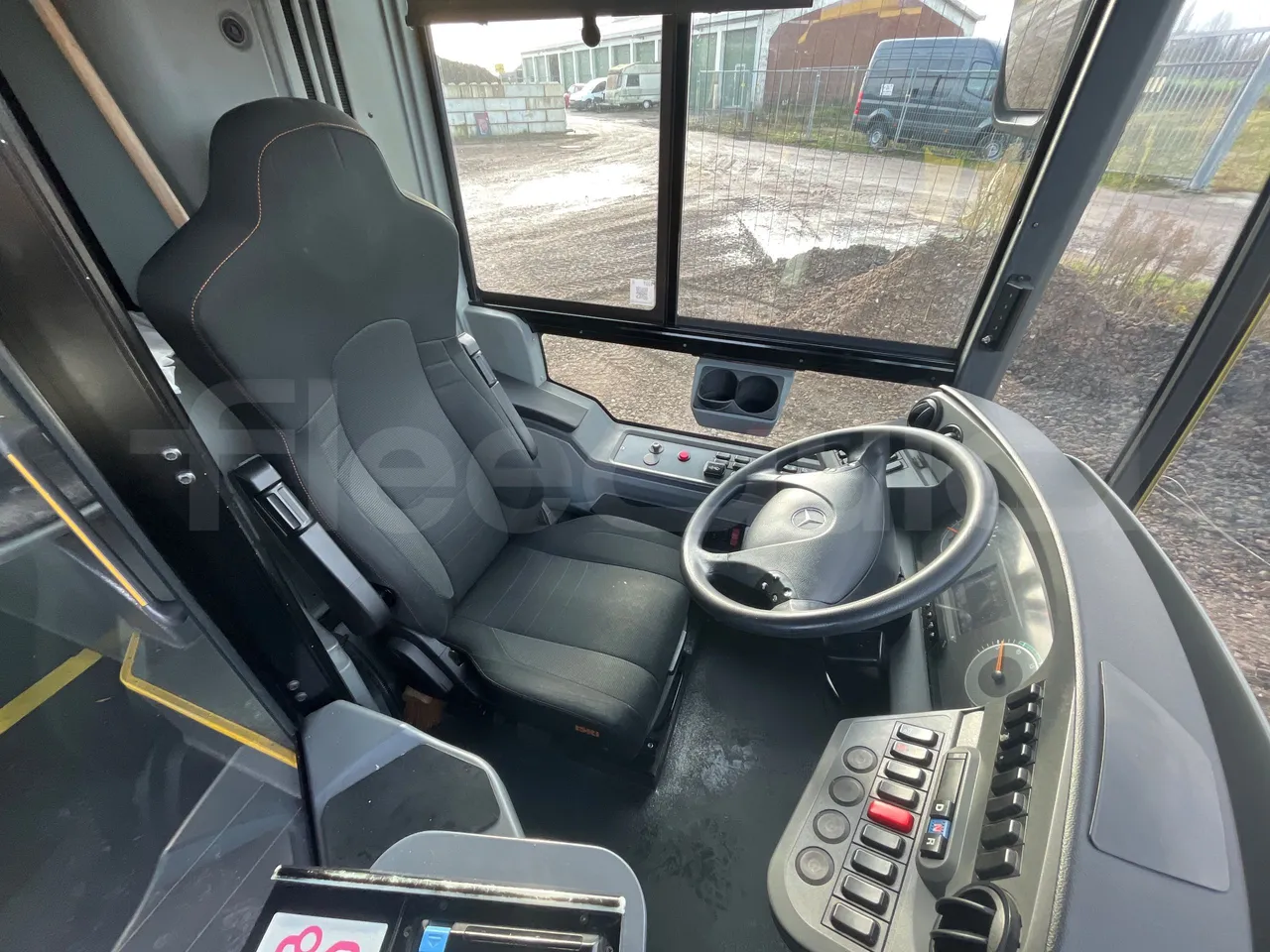 Mercedes-Benz Citaro 628 02 - Euro 6 - 220 kW - 12.140 mt - driver's seat photo