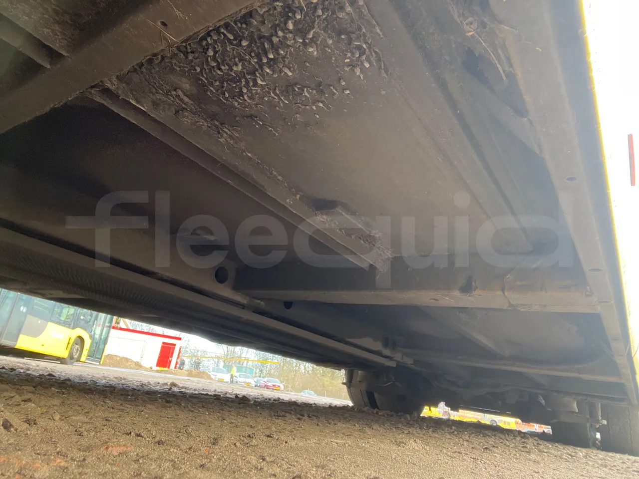 Mercedes-Benz Citaro 628 02 - Euro 6 - 220 kW - 12.140 mt - central undercarriage photo