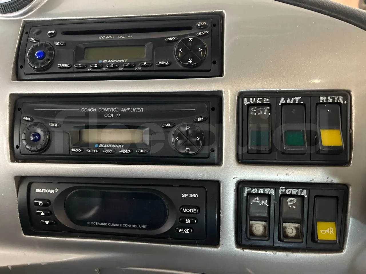 Temsa Safari - radio accessories photo